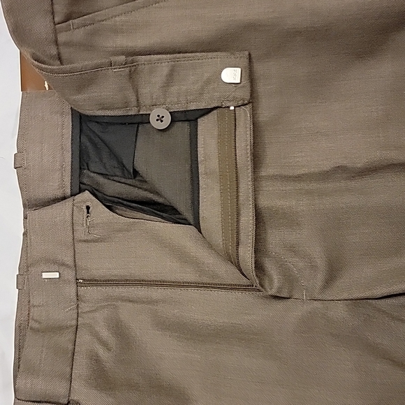 Perry Ellis Classic Fit Dress Pants - Picture 5 of 7